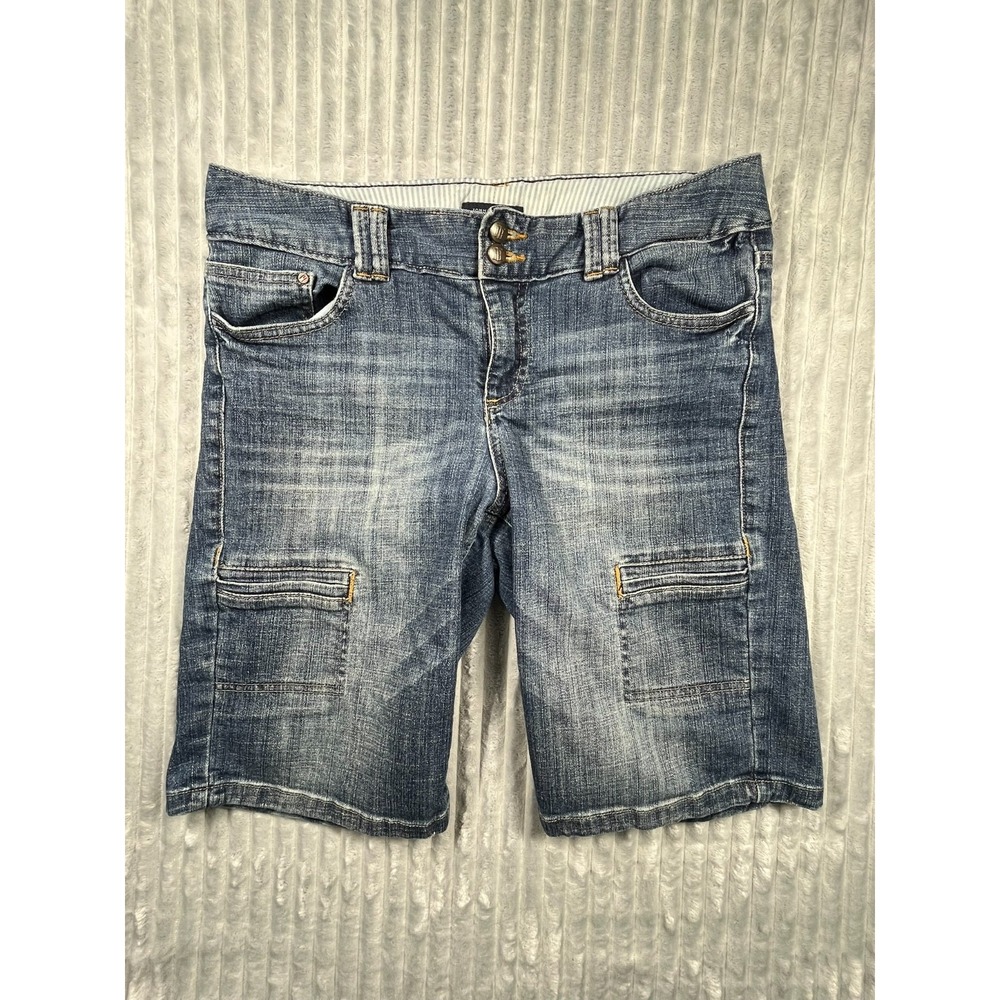 Tommy Hilfiger Denim Cargo Shorts Womens 8 Mid Rise Bermuda Flat Front 10.5" 32W
